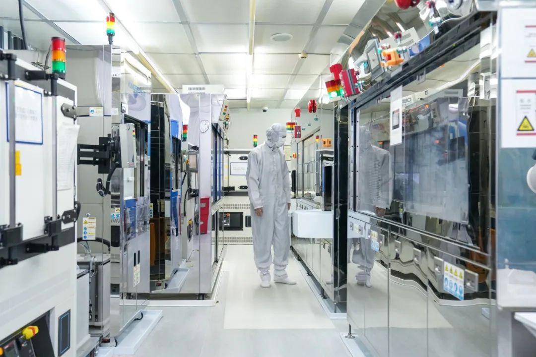先进封装订单排期延展至2027年科创半导体设备ETF华泰柏瑞涨超213%